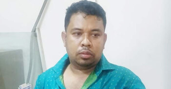 অটোরিকশার যাত্রী সেজে ছিনতাই, পালানোর সময় আটক যুবক