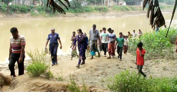 মাকে হত্যার অভিযোগে ছেলে আটক