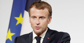 Egg thrown at French President Macron during food trade fair