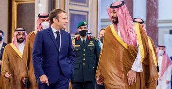 France to work with Saudi Arabia to resolve Lebanon crisis