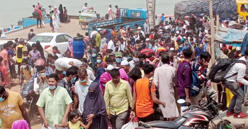 কঠোর লকডাউনের খবরে বাংলাবাজার-শিমুলিয়া রুটে যাত্রীর অতিরিক্ত চাপ
