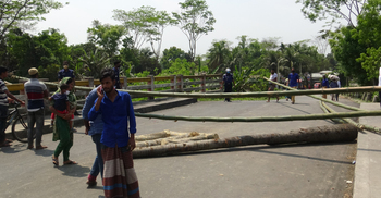 মাদারীপুরের সঙ্গে যোগাযোগ বন্ধ করে দিল গৌরনদী উপজেলা প্রশাসন