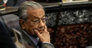 Mahathir Mohammad admitted to hospital