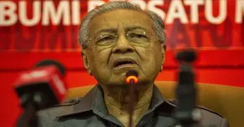 Mahathir backs Biden, says re-electing Trump to be disaster