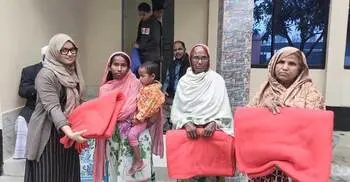 Youth Hub distributes warm clothes among low income people in Bangladesh