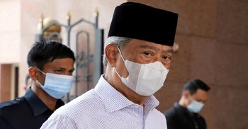 Malaysia's king rejects emergency rule in blow to premier