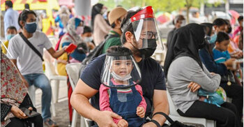 Malaysia PM orders ‘total lockdown’ amid COVID surge