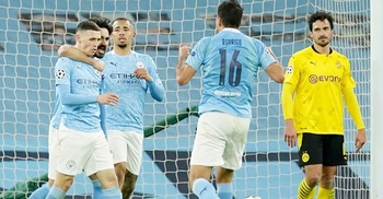 Man City edge Dortmund in first leg