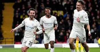 Man City beat Watford to move top