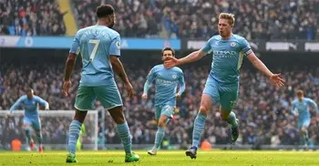 De Bruyne strike lifts Man City points clear