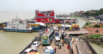 পাটুরিয়া-দৌলতদিয়ার ভোগান্তি কমাবে পদ্মা সেতু