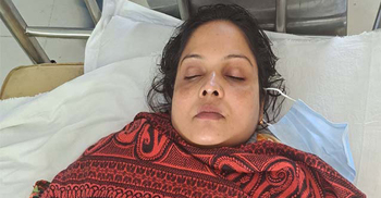 বিদ্যালয়ের প্রজেক্টর না দেওয়ায় শিক্ষককে মারধর