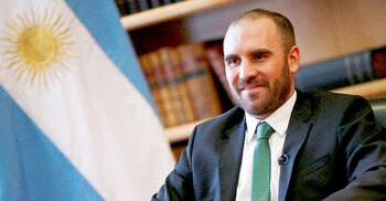 Argentine economy minister resigns amid peso, diesel woes