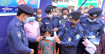 ‘ঝুঁকি নেয়ার দরকার নেই, মাস্ক ছাড়া গতি নেই’