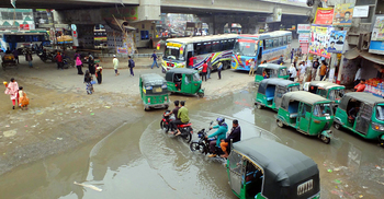 মাওনা চৌরাস্তায় বছরজুড়ে জলাবদ্ধতা, দুর্ভোগে স্থানীয়রা