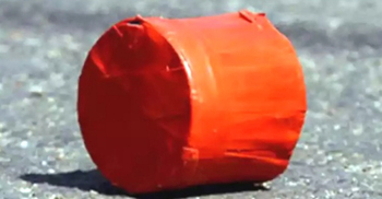 শিক্ষকের বাড়ির সামনে ককটেলসদৃশ বস্তু উদ্ধার