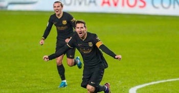 Messi revival continues as Barca thrash Granada