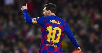 Messi becomes football's second billionaire after Ronaldo
