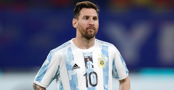 Argentina look to Messi to salvage World Cup bid