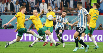 Magic Messi fires Argentina into World Cup quarters
