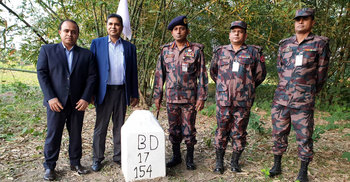 সীমান্ত পরিদর্শনে স্বরাষ্ট্র মন্ত্রণালয়ের কর্মকর্তারা