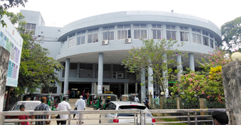 দ্বিতীয় স্ত্রীর মামলায় কারাগারে চিকিৎসক