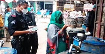 দিনাজপুরে অস্বাস্থ্যকর পরিবেশে খাবার তৈরি করায় জরিমানা