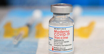 Moderna starts trial testing Omicron-specific COVID-19 booster shot