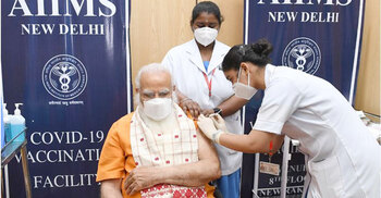 India’s record COVID-19 surge continues, vaccines run short
