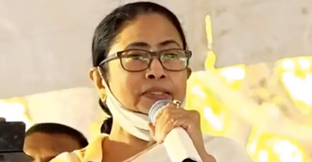 বিজেপির বিরুদ্ধে ক্ষোভ ঝাড়লেন মমতা ব্যানার্জী