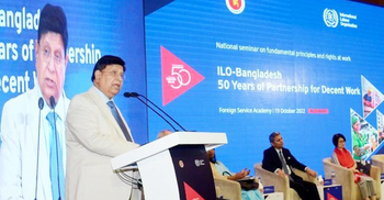 প্রবাসী শ্রমিকদের অধিকার রক্ষায় আইএলও’র শক্ত অবস্থান চায় বাংলাদেশ