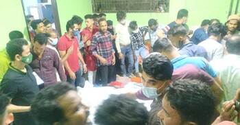 ব্রাহ্মণবাড়িয়ায় ট্রলার ডুবি: মরদেহ শনাক্তের পর হস্তান্তর