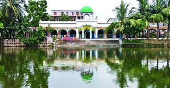 যে কারণে ব্যতিক্রম ‘আদমজী জামে মসজিদ’