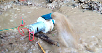 ছেলেকে বাঁচাতে গিয়ে প্রাণ দিলেন বাবাও