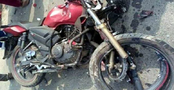 মোটরসাইকেলে মাইক্রোবাসের ধাক্কায় প্রাণ গেল যুবকের