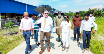 গরুর খামার পরিদর্শনে মুন্সিগঞ্জে ৩ দেশের রাষ্ট্রদূত