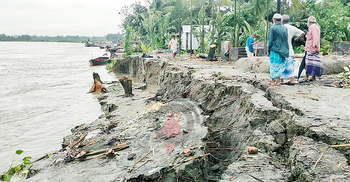 মুন্সিগঞ্জে পদ্মার ভাঙনে অর্ধকিলোমিটার এলাকা ক্ষতিগ্রস্ত