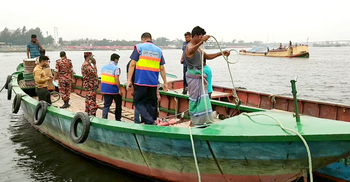 ধলেশ্বরীতে বাল্কহেড ডুবি: নিখোঁজ দুজনের সন্ধান মিলেছে