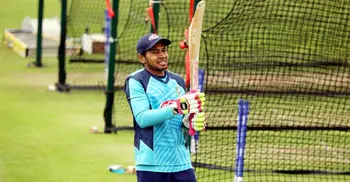 Mushfiqur extends helping hands to 30 net bowlers