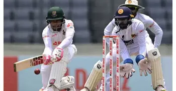 Mushfiqur 175* takes Bangladesh to 365
