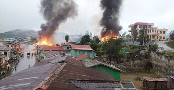 Myanmar: Whole town flees amid fierce fighting