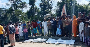 Truck runs over three of a family in M'singh