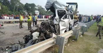 Fatal road crash in Munshiganj leaves 8 dead