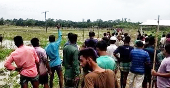 শিশুদের ঝগড়ার জেরে দুই গ্রামবাসীর সংঘর্ষ, আহত অর্ধশত