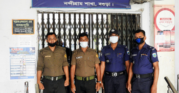 দুই ব্যাংক কর্মকর্তাকে ছুরিকাঘাত করে ভল্টের চাবি ও টাকা ছিনতাই