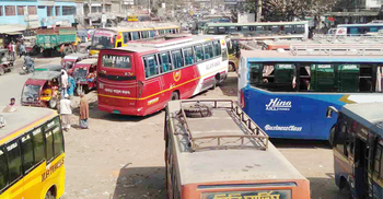 নওগাঁয় সব ধরনের যান চলাচল বন্ধ