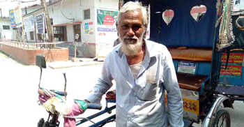 ‘করোনার কারণে ঘরে বসে থাকলে তো পেট চলবে না’