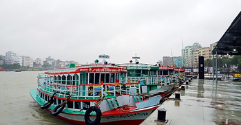 নারায়ণগঞ্জ থেকে লঞ্চ চলাচল বন্ধ