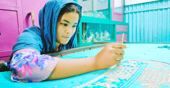 সূচিকর্মে পারিশ্রমিক নিয়ে হতাশ কারিগররা