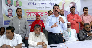 আন্দোলন করেই খালেদা জিয়াকে মুক্ত করা হবে : খায়রুল কবির